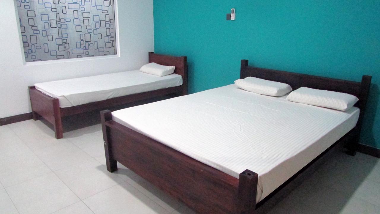 Soul Surfer - Weligama Hostel Kültér fotó