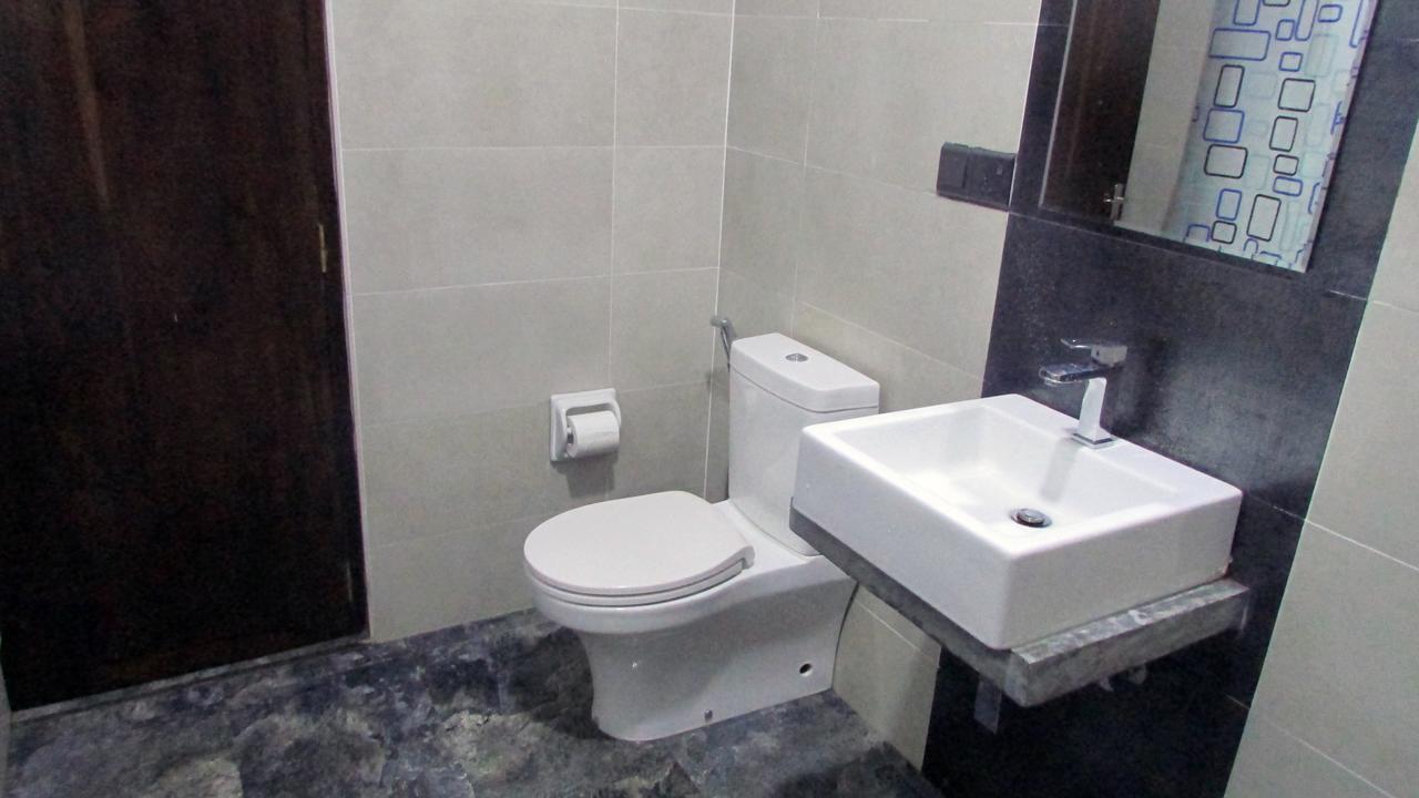 Soul Surfer - Weligama Hostel Kültér fotó