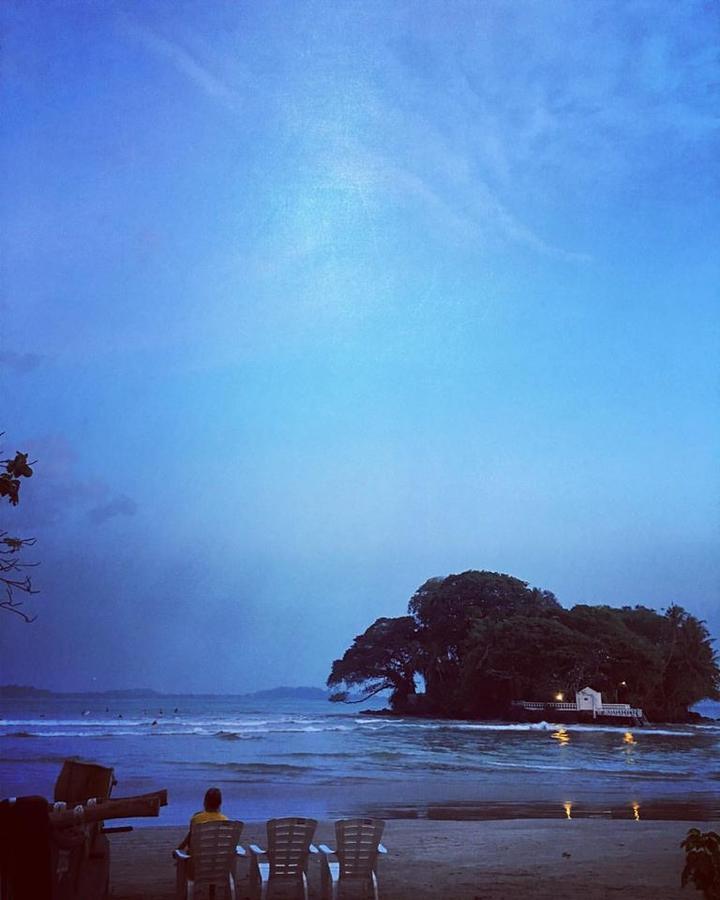 Soul Surfer - Weligama Hostel Kültér fotó