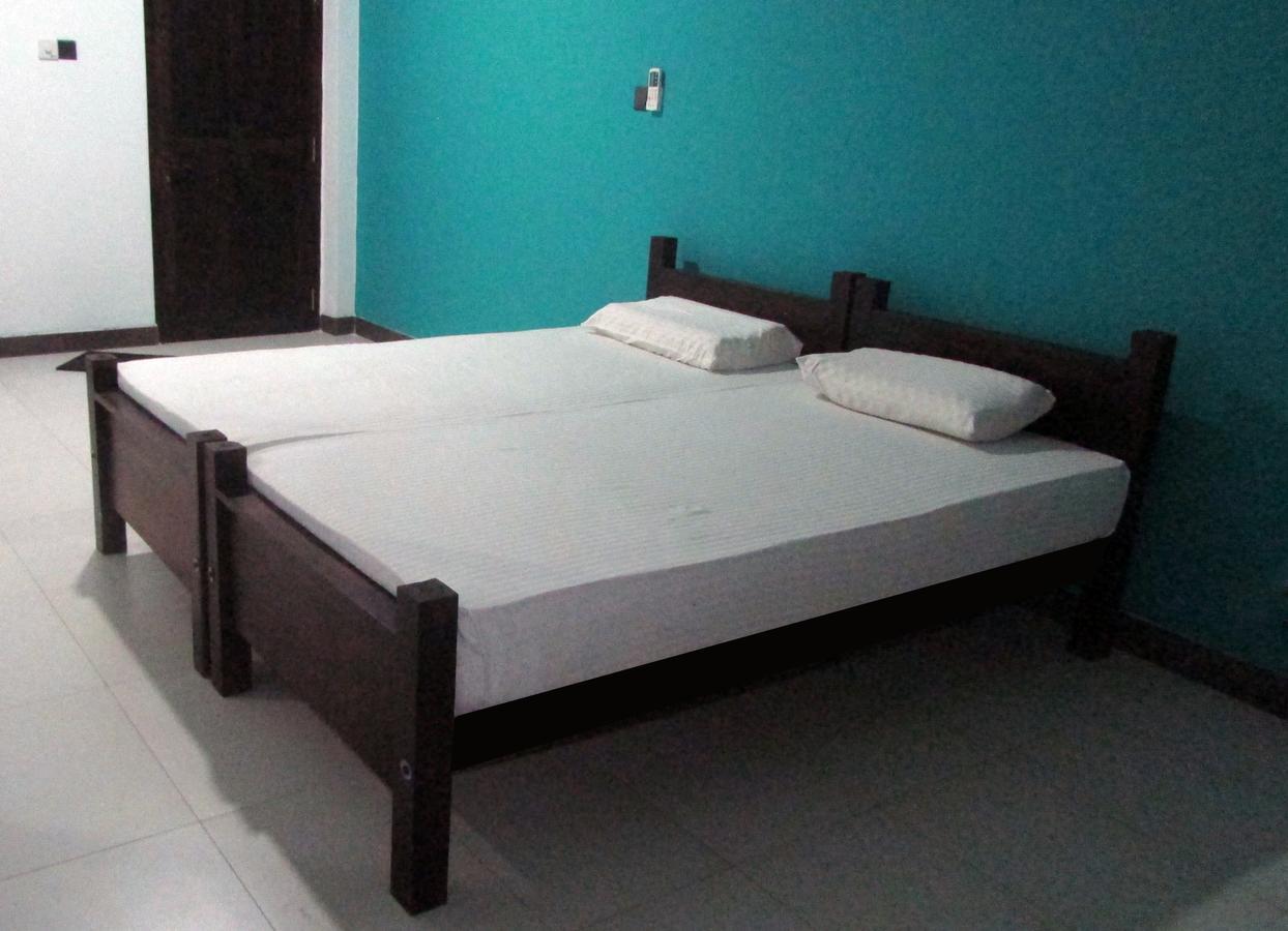Soul Surfer - Weligama Hostel Kültér fotó