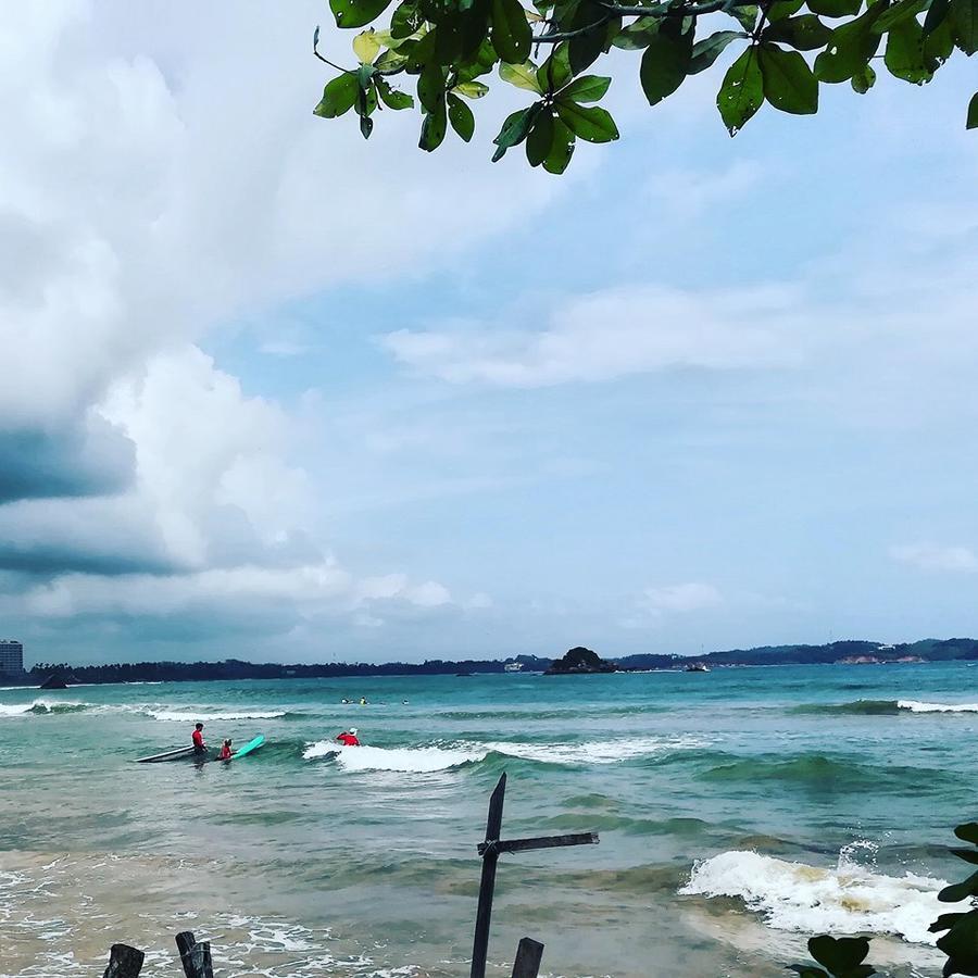 Soul Surfer - Weligama Hostel Kültér fotó