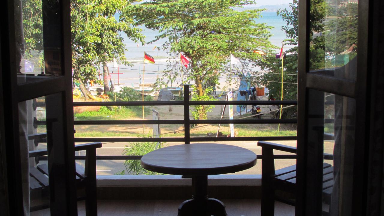 Soul Surfer - Weligama Hostel Kültér fotó