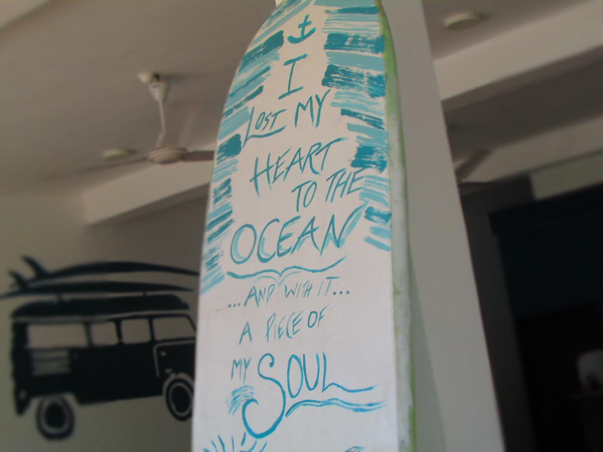 Soul Surfer - Weligama Hostel Kültér fotó