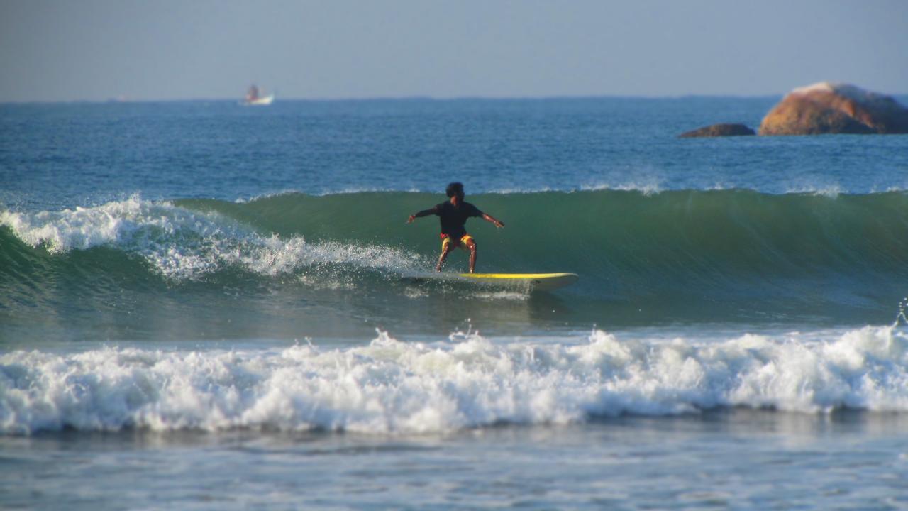 Soul Surfer - Weligama Hostel Kültér fotó